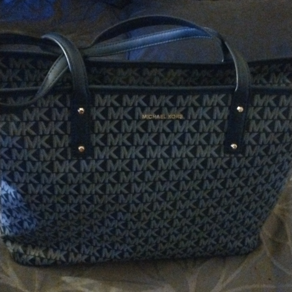 Michael Kors tote